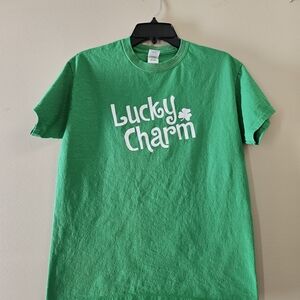 Gildan Lucky Charm Green T-Shirt Medium St. Patrick's Day Shamrock Graphic Tee